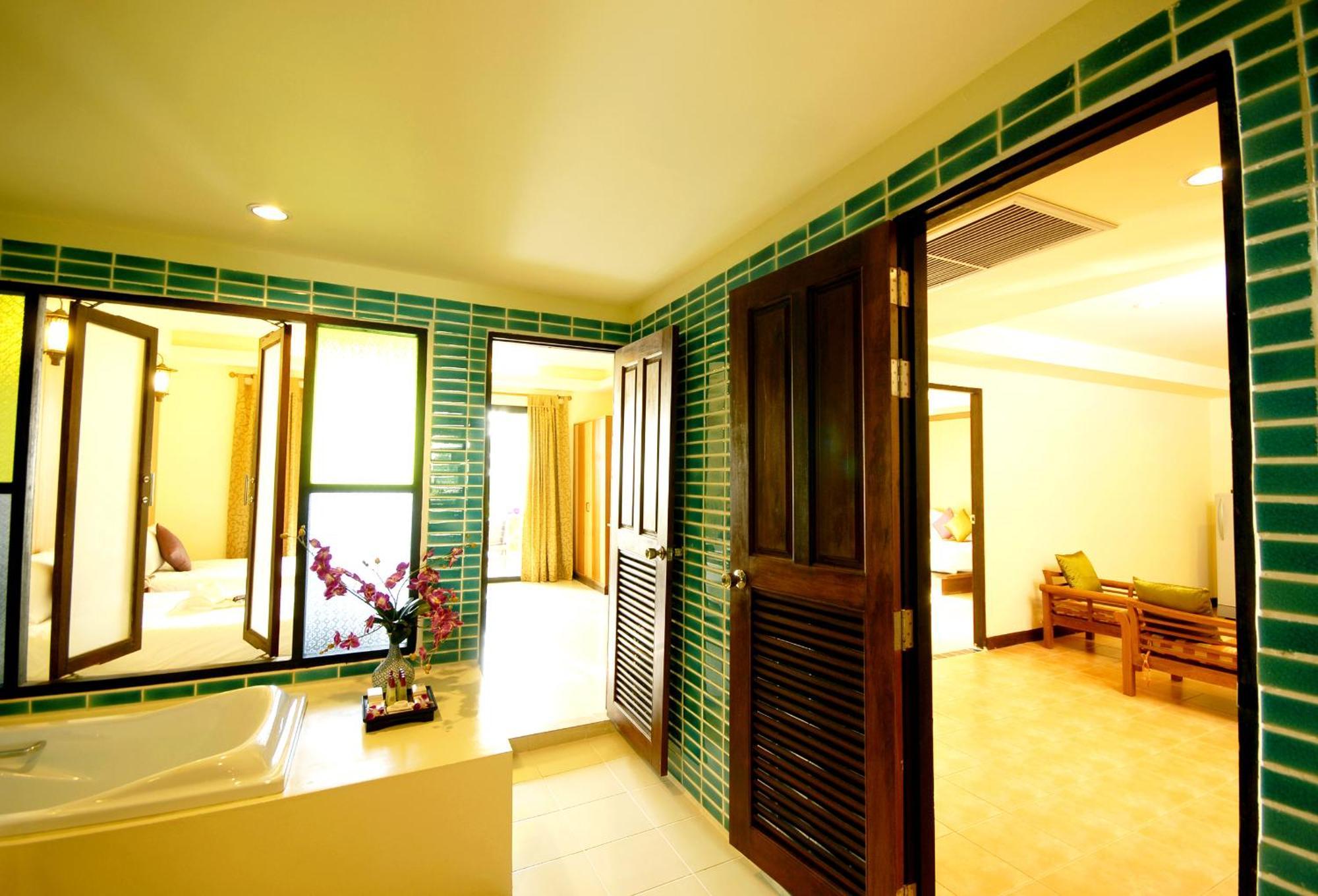 Khaolak Orchid Beach Resort - Sha Extra Plus Кхаулак Экстерьер фото