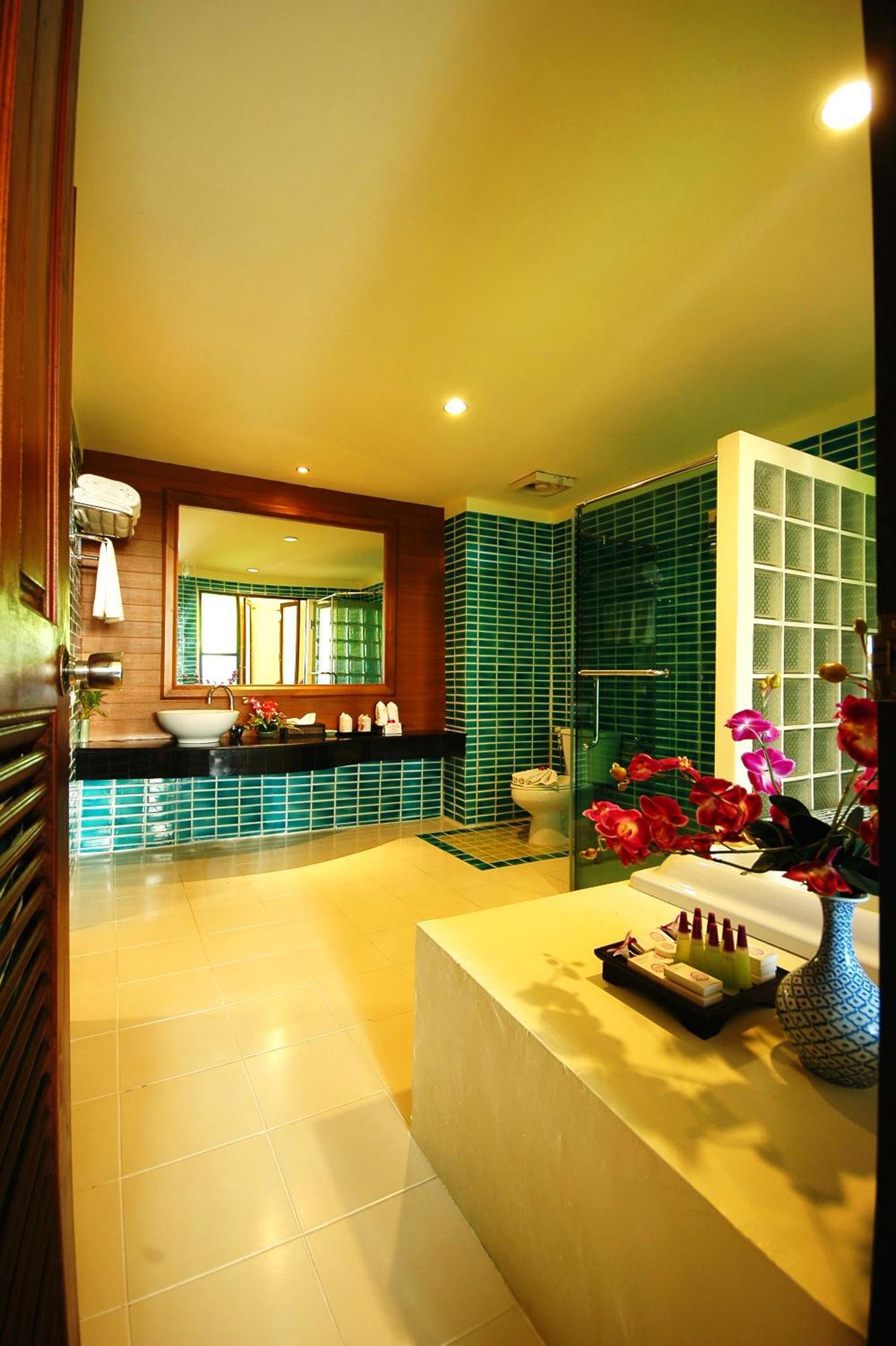 Khaolak Orchid Beach Resort - Sha Extra Plus Кхаулак Экстерьер фото